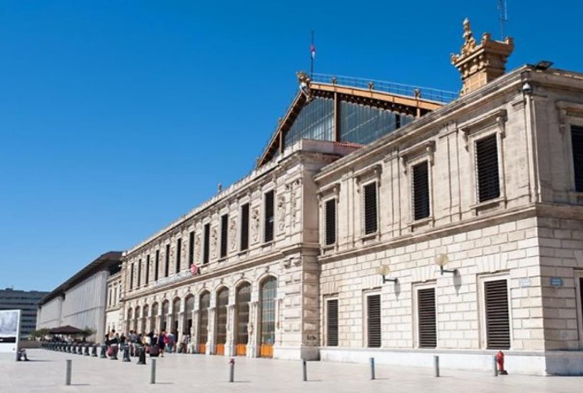 Gare de Marseille Saint-Charles - Cadeaux culture loisirs